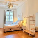 Dreamzzz Altstadttraum Im Herzen Coburgs Parkplatz Apartamento