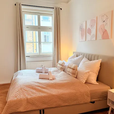 Dreamzzz Altstadttraum Im Herzen Coburgs Parkplatz Apartment Coburg
